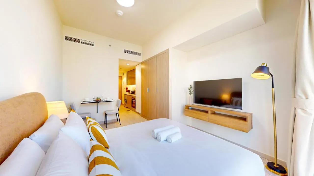 Apartment Azizi Riviera 43 - Ample Studio In Meydan Dubai